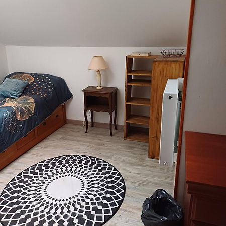 E Lu Chantauziau Apartman La Monnerie-le Montel Kültér fotó